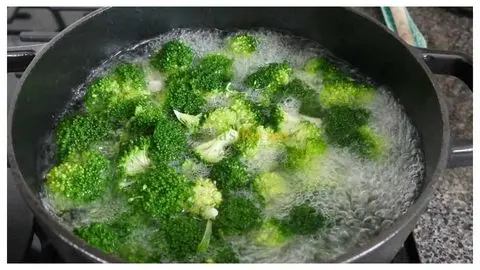 Steam the Broccoli
