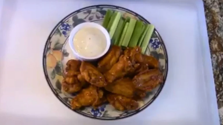 Hooters Buffalo Chicken Wings Recipe