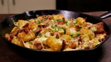 Hooters Loaded Tater Tots Recipe