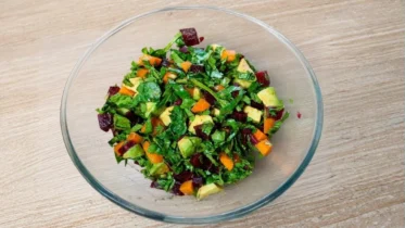 Fresh Kitchen Spinach Salad Recipe